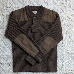L.L. Bean Men's Dark Brown Ribbed Crewneck Henley Sweater